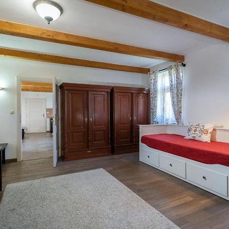 Farmaobeckov Sk Apartamento Exterior foto
