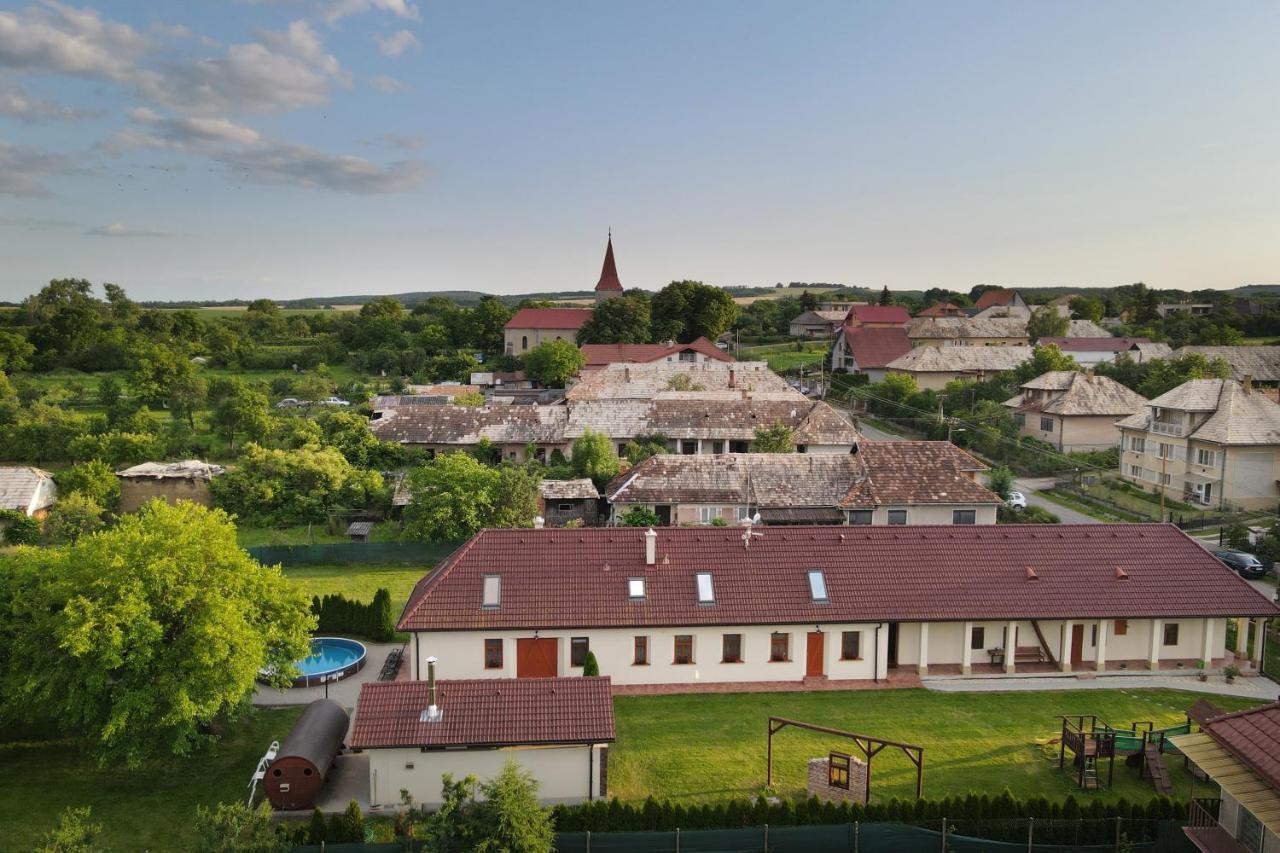 Farmaobeckov Sk Apartamento Exterior foto